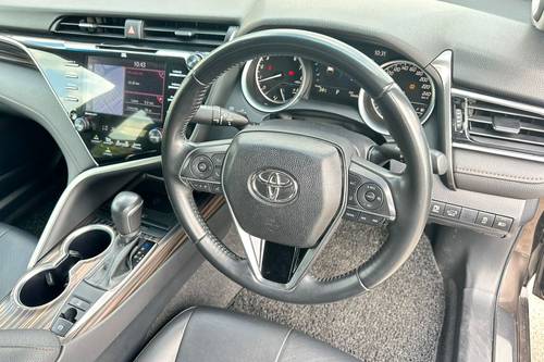 Used 2018 Toyota Camry 2.5V